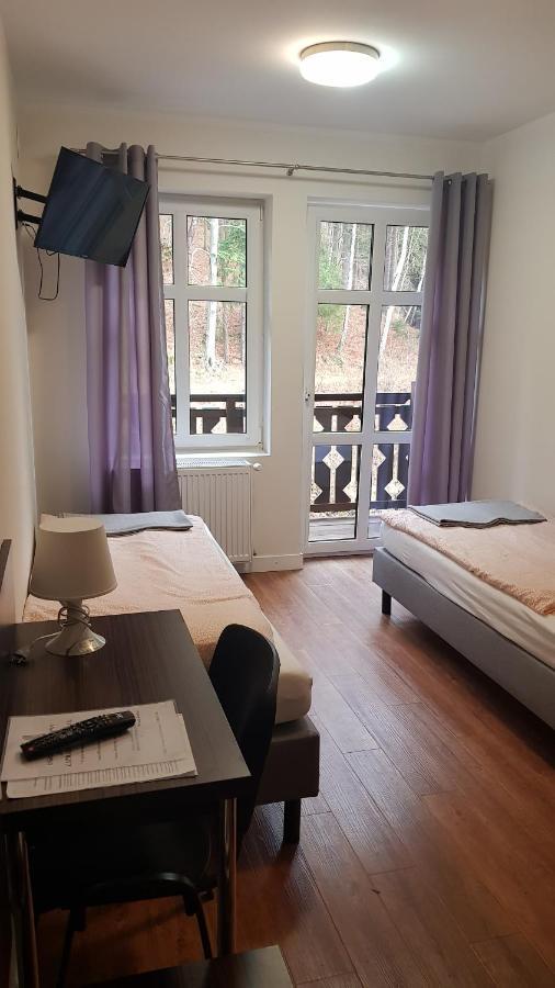 Hotel Sloneczna Miedzygorze Esterno foto