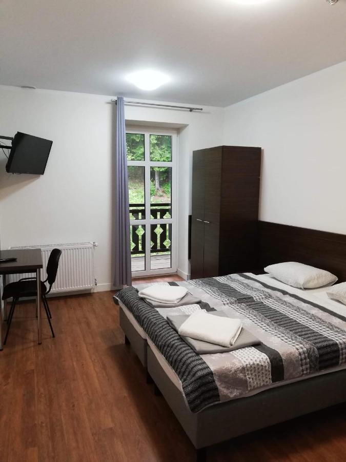 Hotel Sloneczna Miedzygorze Esterno foto